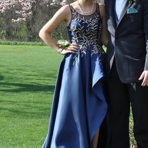 Say Yes to the Prom | Navy Blue and Gold Dress